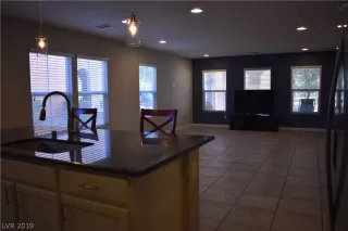 Photo #5: 2135810 Listing 