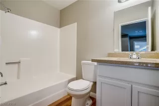 Photo #3: 2135834 Listing 