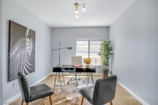 Photo #5: 2135862 Listing