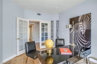 Photo #6: 2135862 Listing