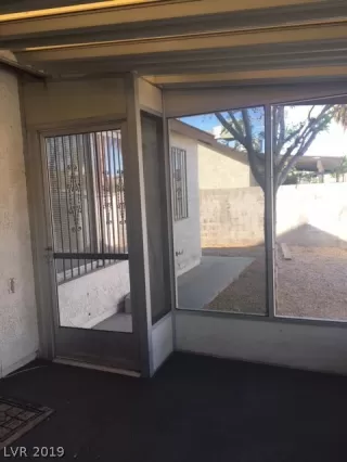 Photo #6: 2135878 Listing 