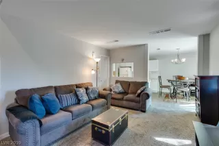 Photo #5: 2135945 Listing 