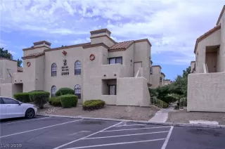 Photo #1: 2135954 Listing