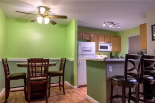 Photo #3: 2135954 Listing