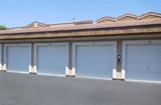 Photo #1: 2135965 Listing