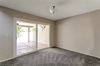 Photo #3: 2135981 Listing 