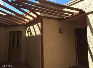 Photo #3: 2136062 Listing 