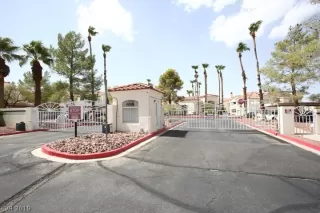 Photo #1: 2136071 Listing 