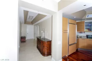 Photo #1: 2136093 Listing 