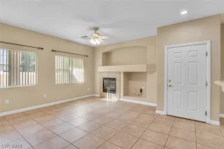 Photo #3: 2136169 Listing