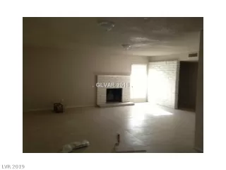 Photo #5: 2136178 Listing 