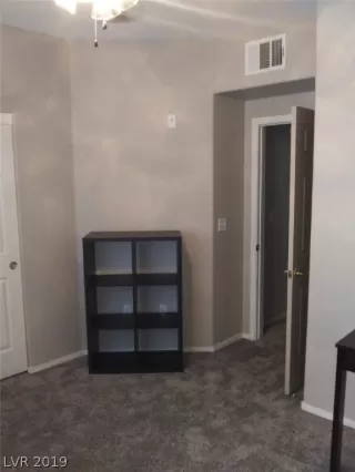 Photo #6: 2136273 Listing 