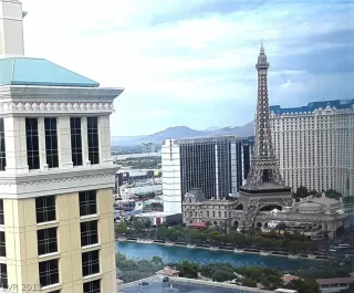 Photo #1: 2136297 Listing