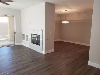 Photo #1: 2136301 Listing