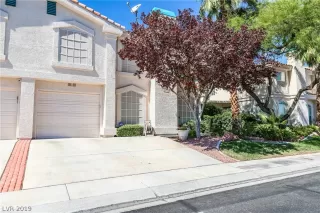 Photo #2: 2136344 Listing