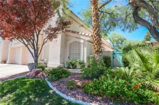 Photo #3: 2136344 Listing