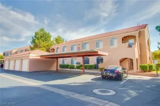 Photo #5: 2136382 Listing 