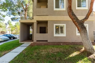 Photo #1: 2136429 Listing