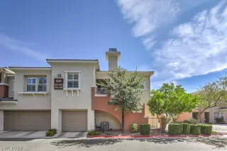 Photo #2: 2136537 Listing