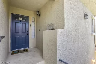 Photo #5: 2136537 Listing