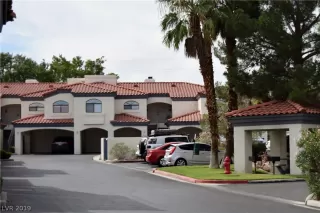 Photo #3: 2136555 Listing