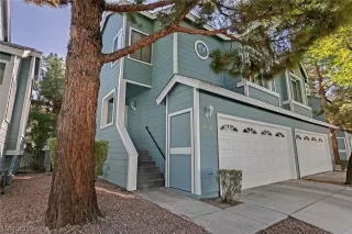 Photo #1: 2136581 Listing