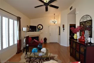 Photo #2: 2136638 Listing 