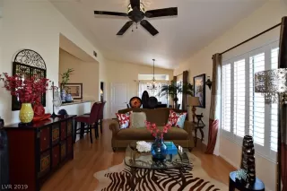 Photo #3: 2136638 Listing 