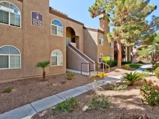 Photo #1: 2136653 Listing 