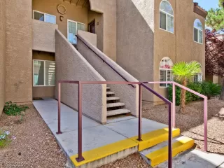 Photo #2: 2136653 Listing 