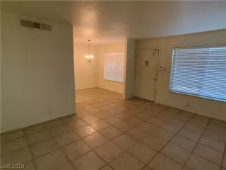 Photo #1: 2136659 Listing 