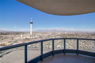 Photo #3: 2136666 Listing