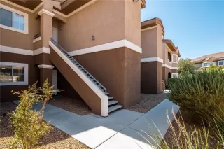 Photo #3: 2136729 Listing 