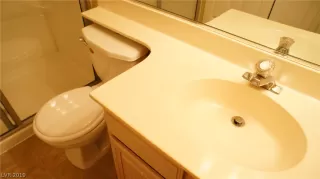 Photo #5: 2136731 Listing 