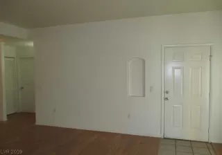 Photo #3: 2136814 Listing 