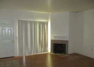 Photo #4: 2136814 Listing 