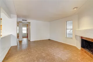 Photo #3: 2136864 Listing 