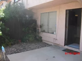 Photo #2: 2136869 Listing