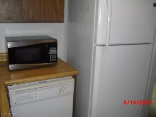 Photo #6: 2136869 Listing