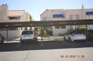 Photo #3: 2136892 Listing 