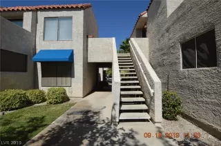 Photo #4: 2136892 Listing 