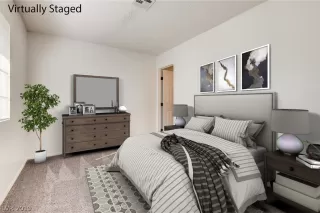 Photo #4: 2136971 Listing