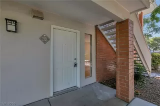 Photo #1: 2136991 Listing 