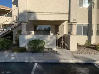 Photo #1: 2136992 Listing