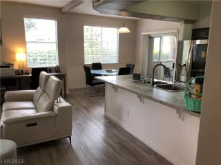 Photo #2: 2137005 Listing