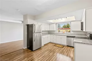 Photo #1: 2137052 Listing 