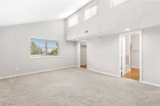 Photo #2: 2137052 Listing 