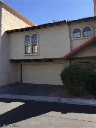 Photo #1: 2137091 Listing