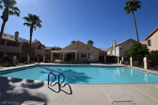 Photo #1: 2137097 Listing 
