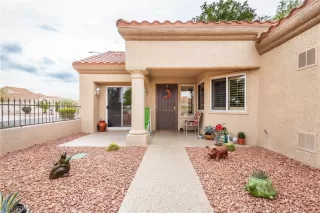 Photo #1: 2137211 Listing